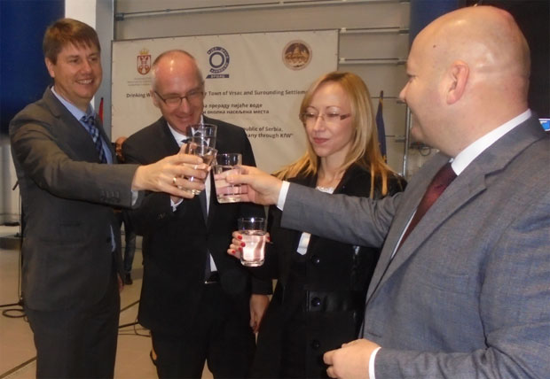 ЧАША БЕЗ АМОНИЈАКА: Отворена фабрика за пречишћавање воде у Павлишу